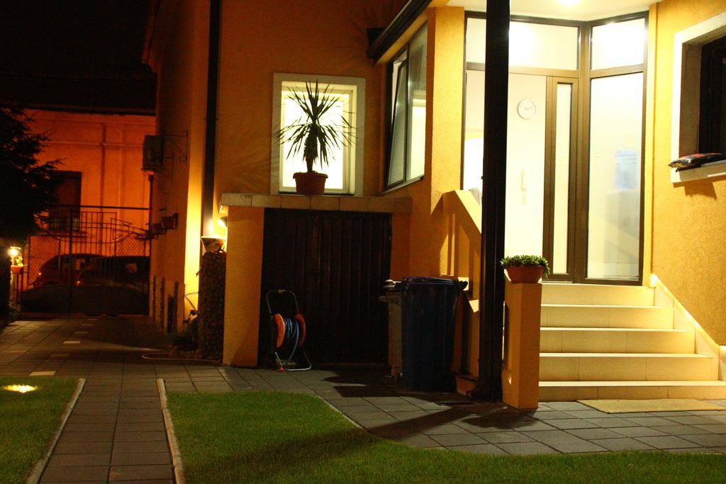 Apartments Sofija Nis Exterior photo